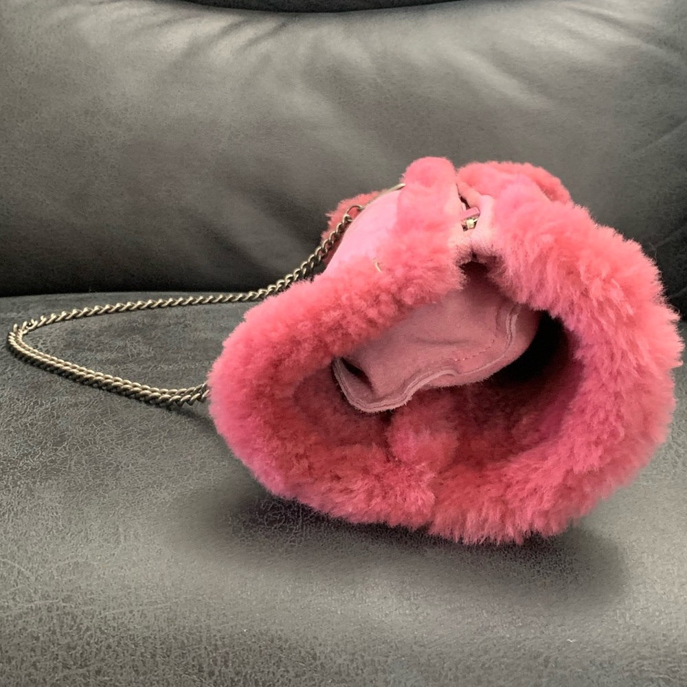 UGG MUFF PINK BAG NEW WITH TAGS and Dust bag - Picture 3 of 6